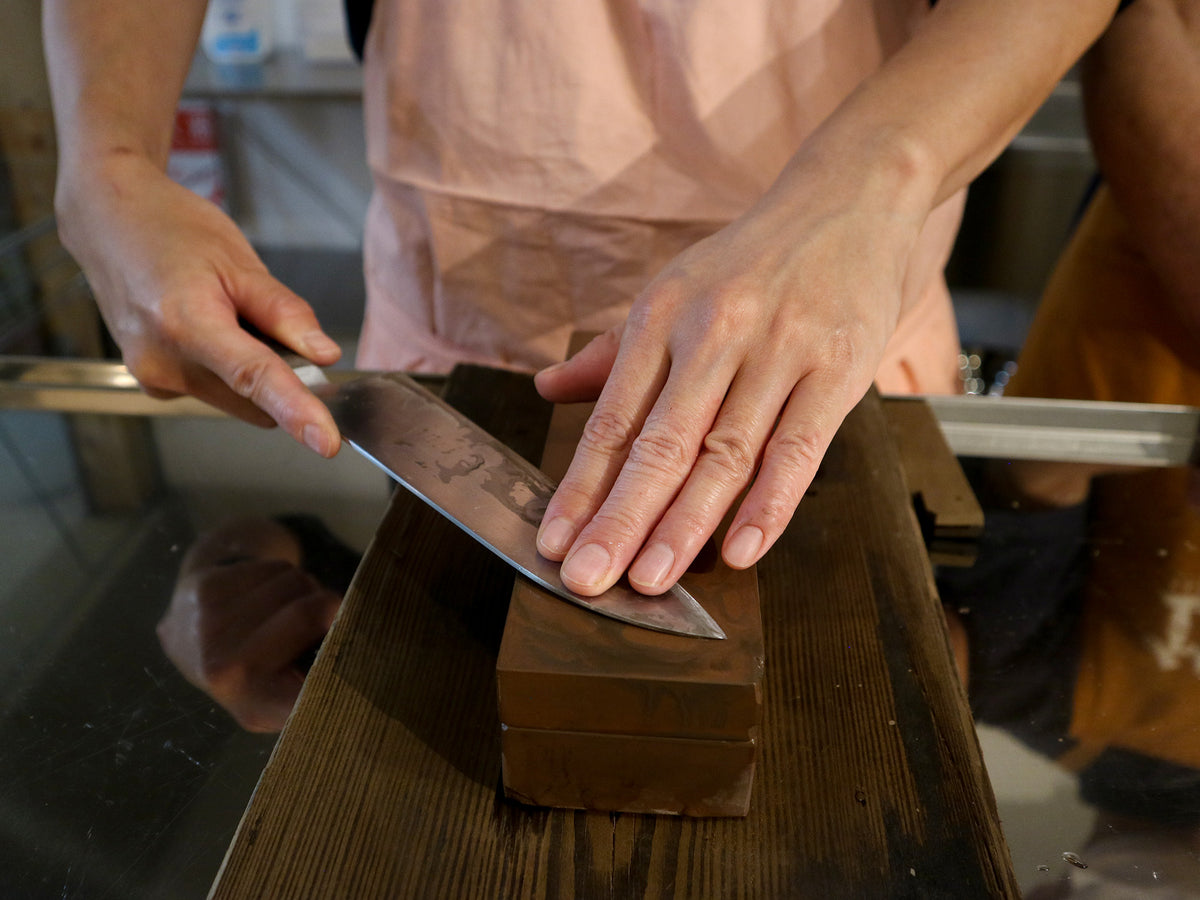 食道具竹上の廣瀬康二さんに学んだ庖丁との付き合い方 – FOOD ORCHESTRA