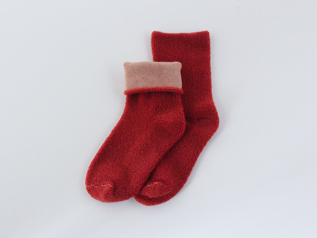 Gluck und Gute  足の寝間着 2025