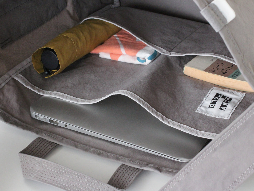 ANUNFOLD SIDE POCKET TOTE