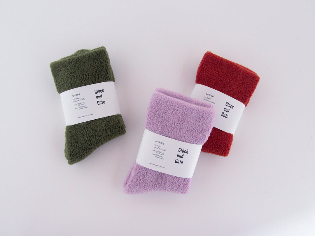 Gluck und Gute  足の寝間着 2025