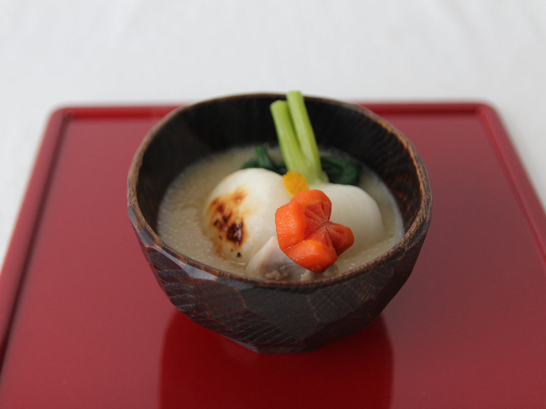 あさとわ　鉈彫り椀　中（栗材）